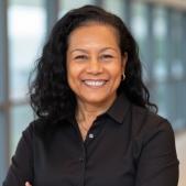 headshot of Terumi Echols 