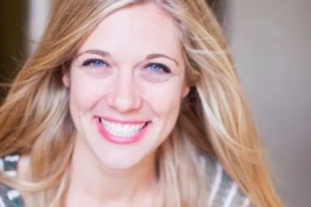 headshot of Jen